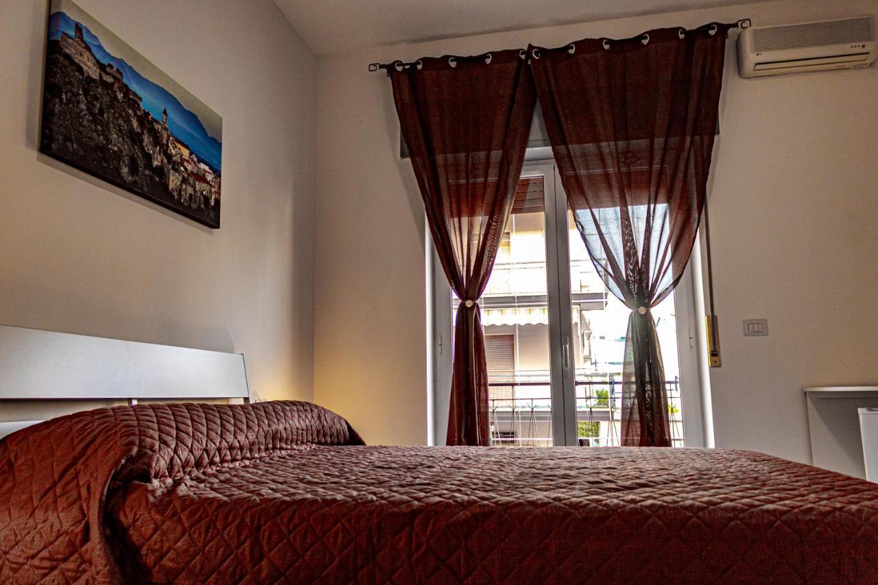 Bed End Breakfast Mediterraneo Scalea Eksteriør billede