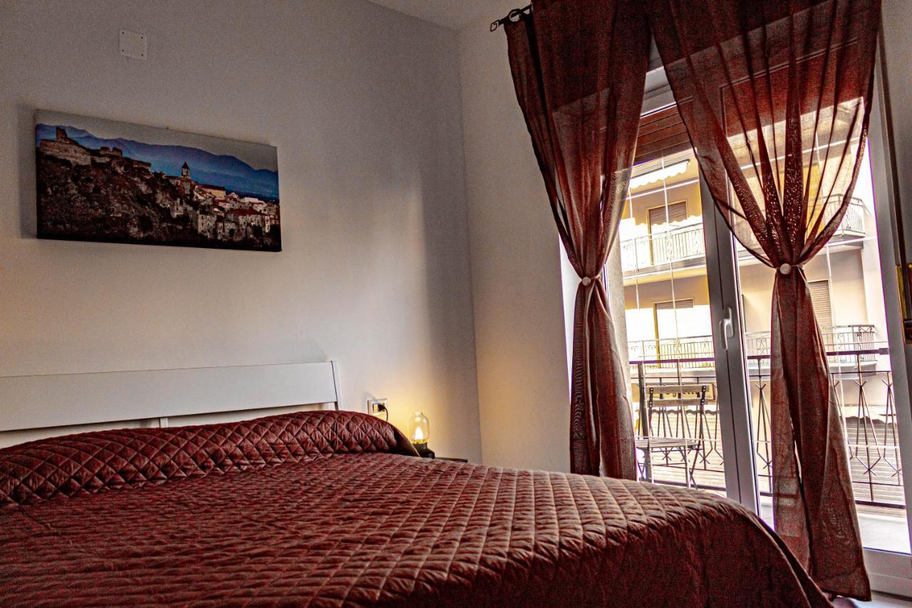 Bed End Breakfast Mediterraneo Scalea Eksteriør billede